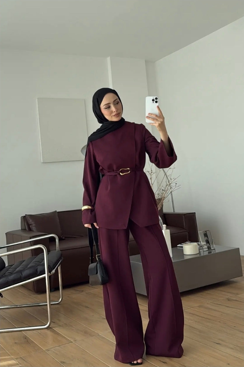 Classy modest set