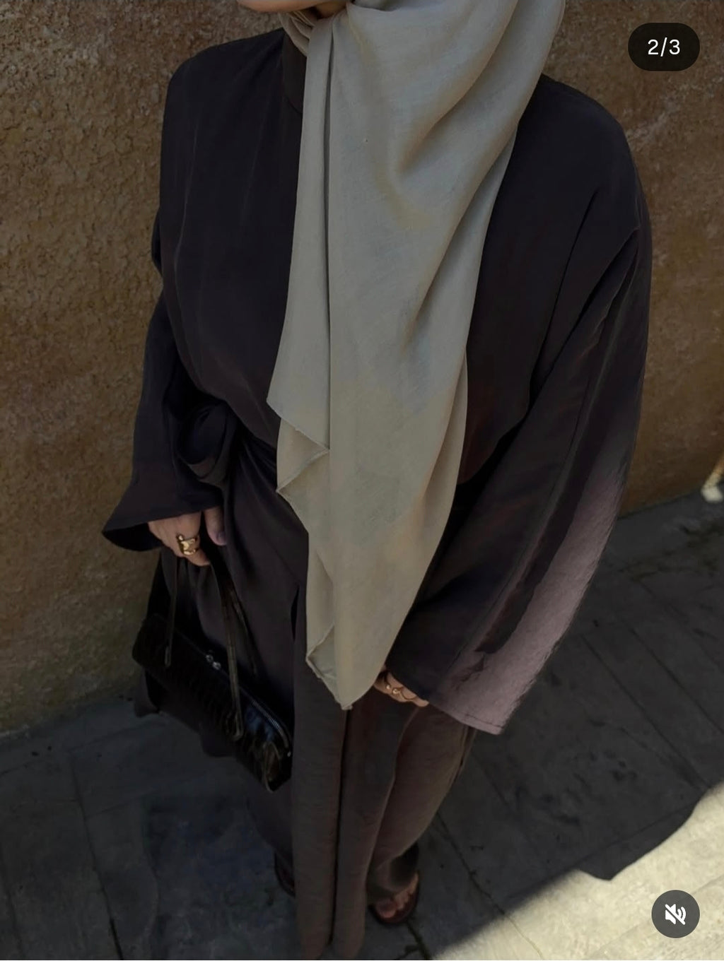 Iconic modest set