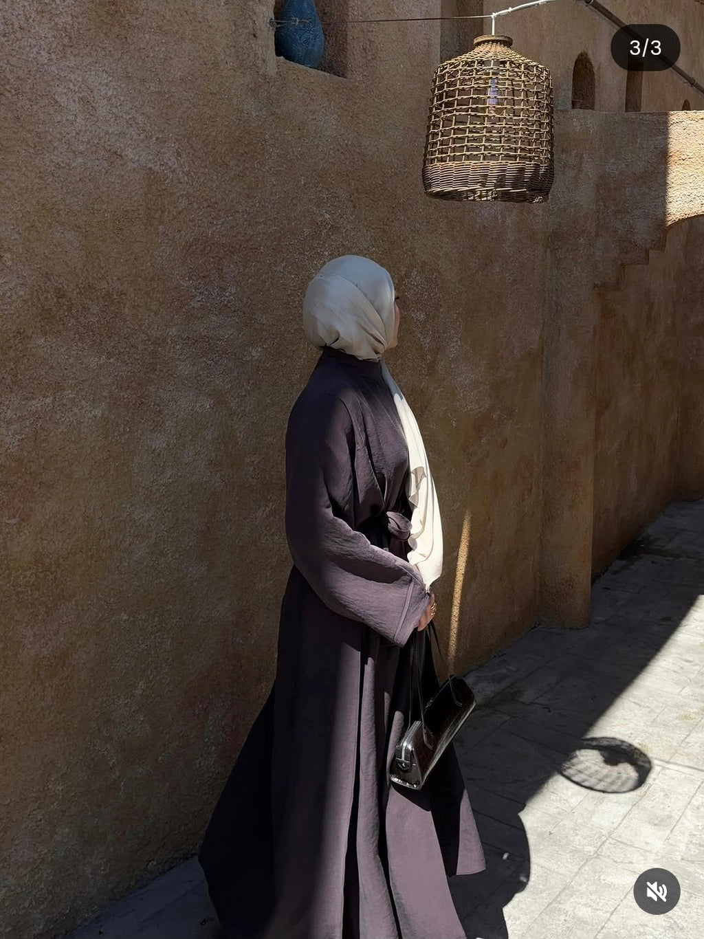 Iconic modest set