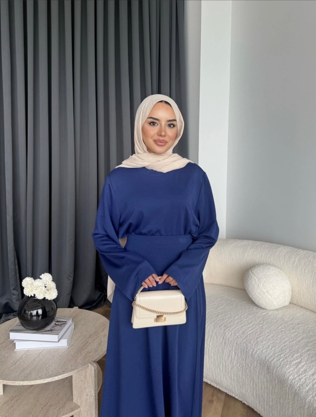 Modest set
