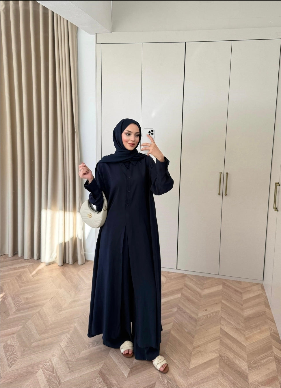 Iconic set for hijab