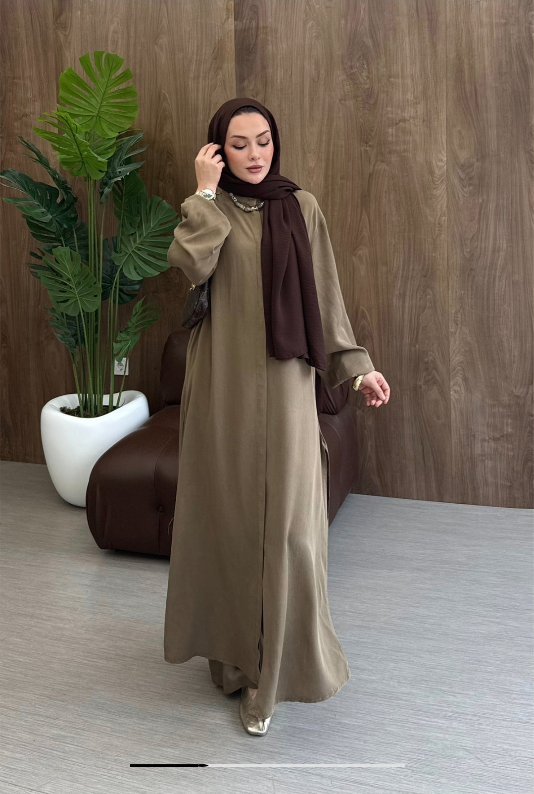 Modest set