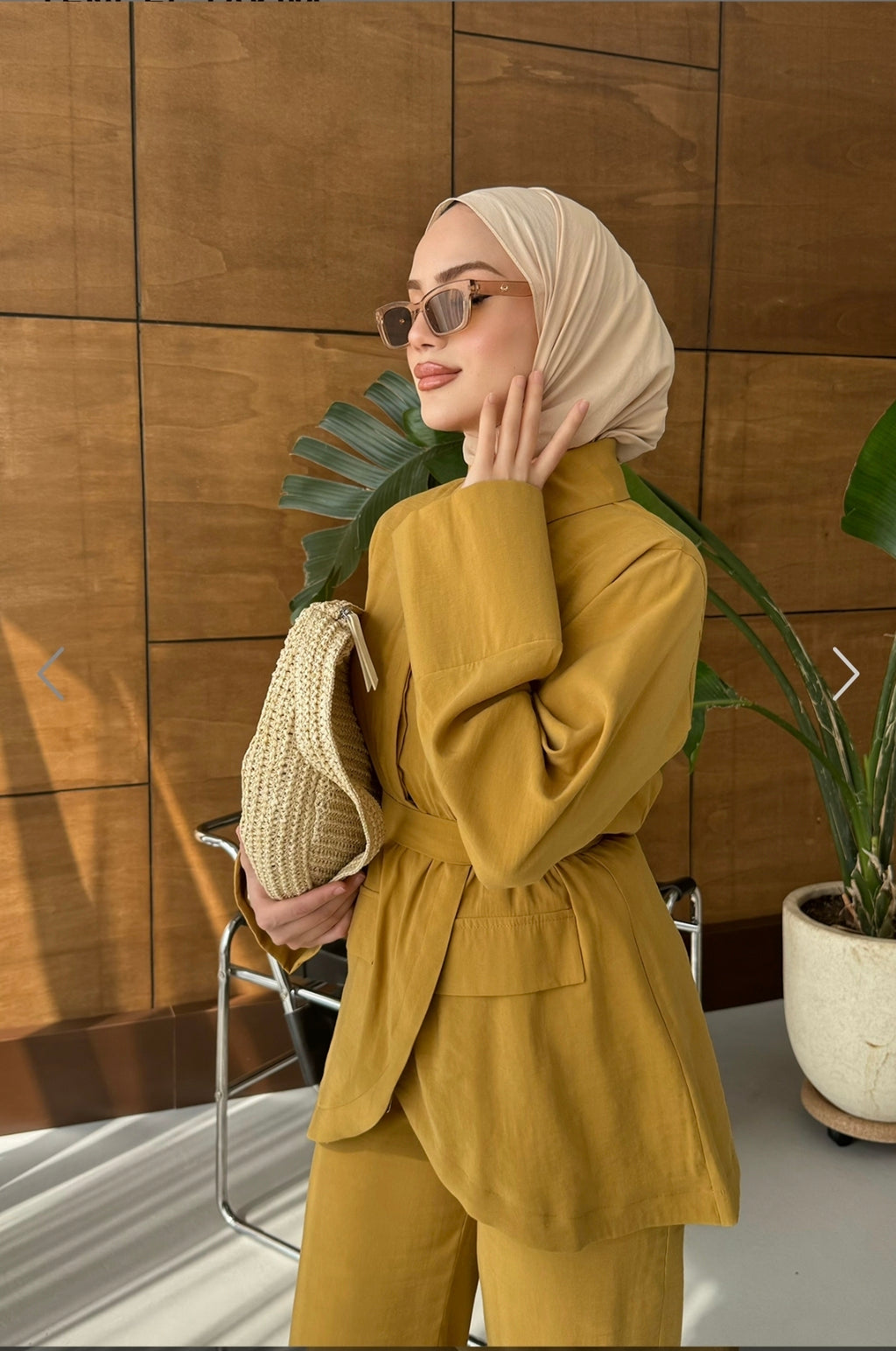 Modest suit