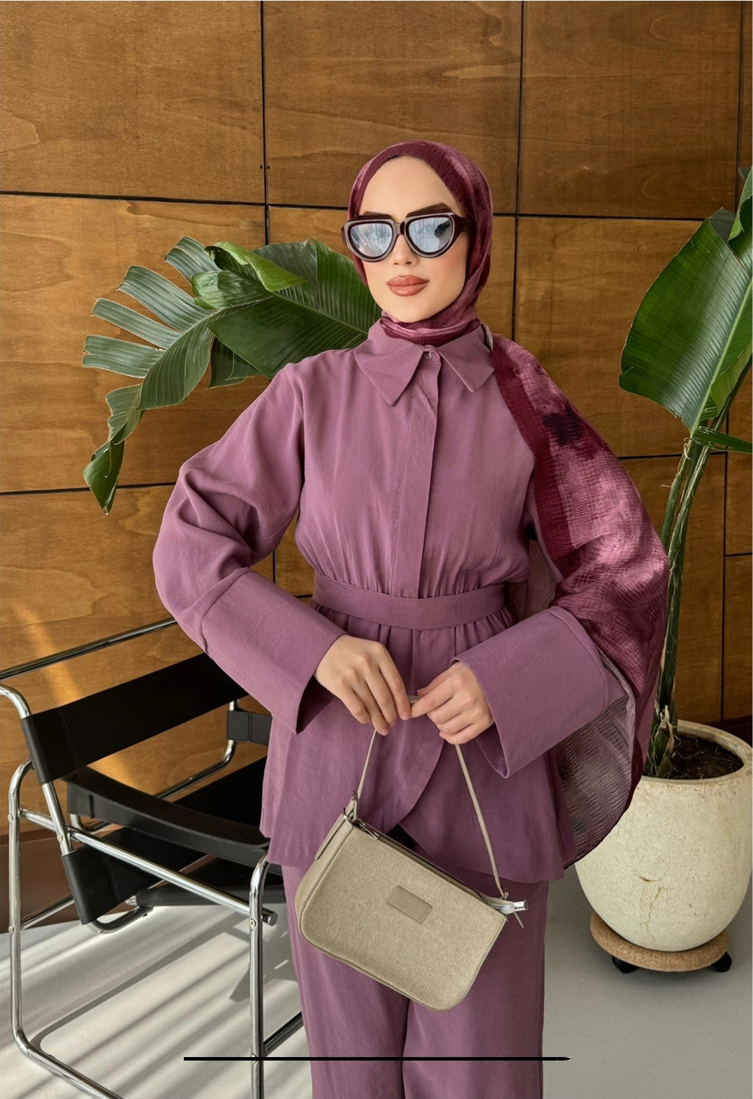 Modest suit