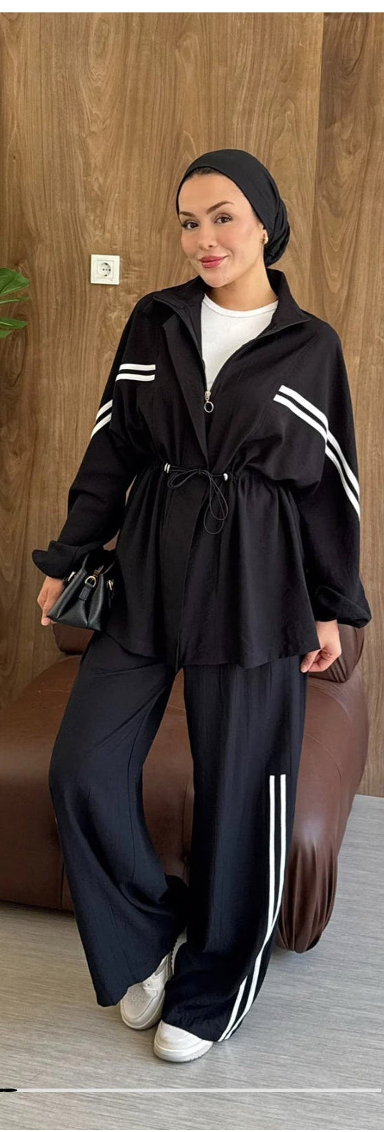 Modest set