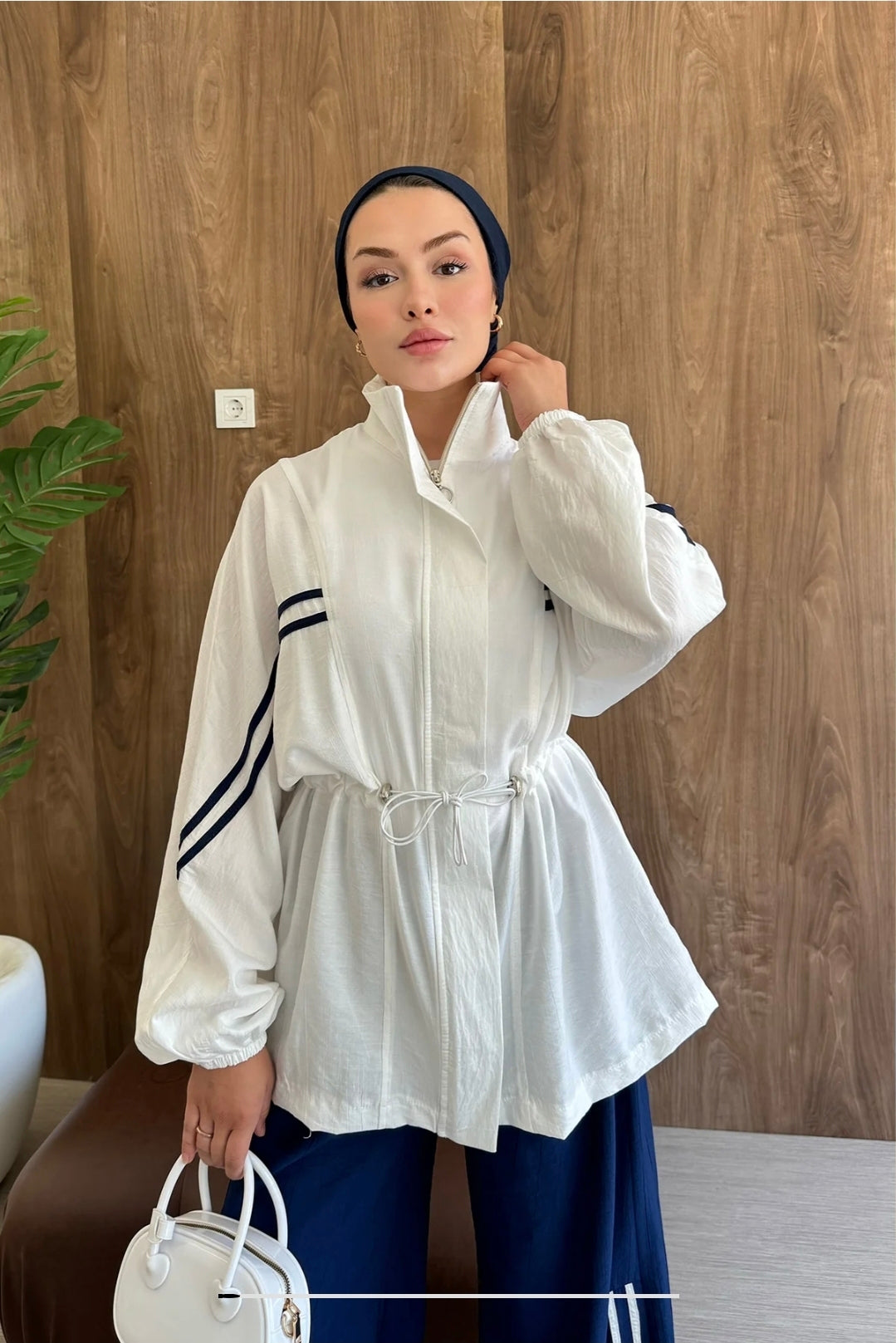 Modest set