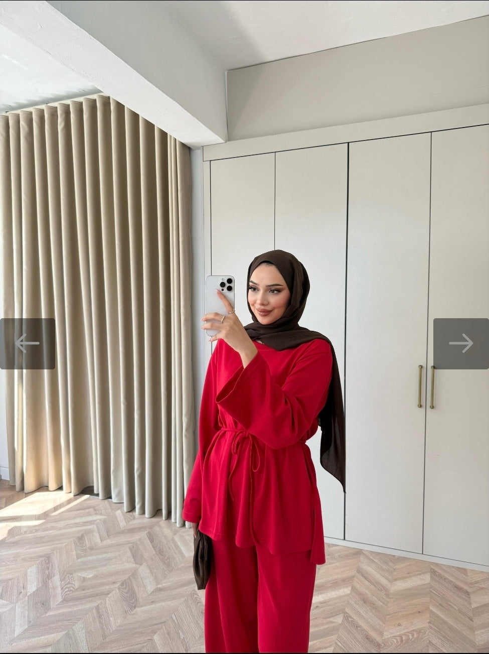 Modest set