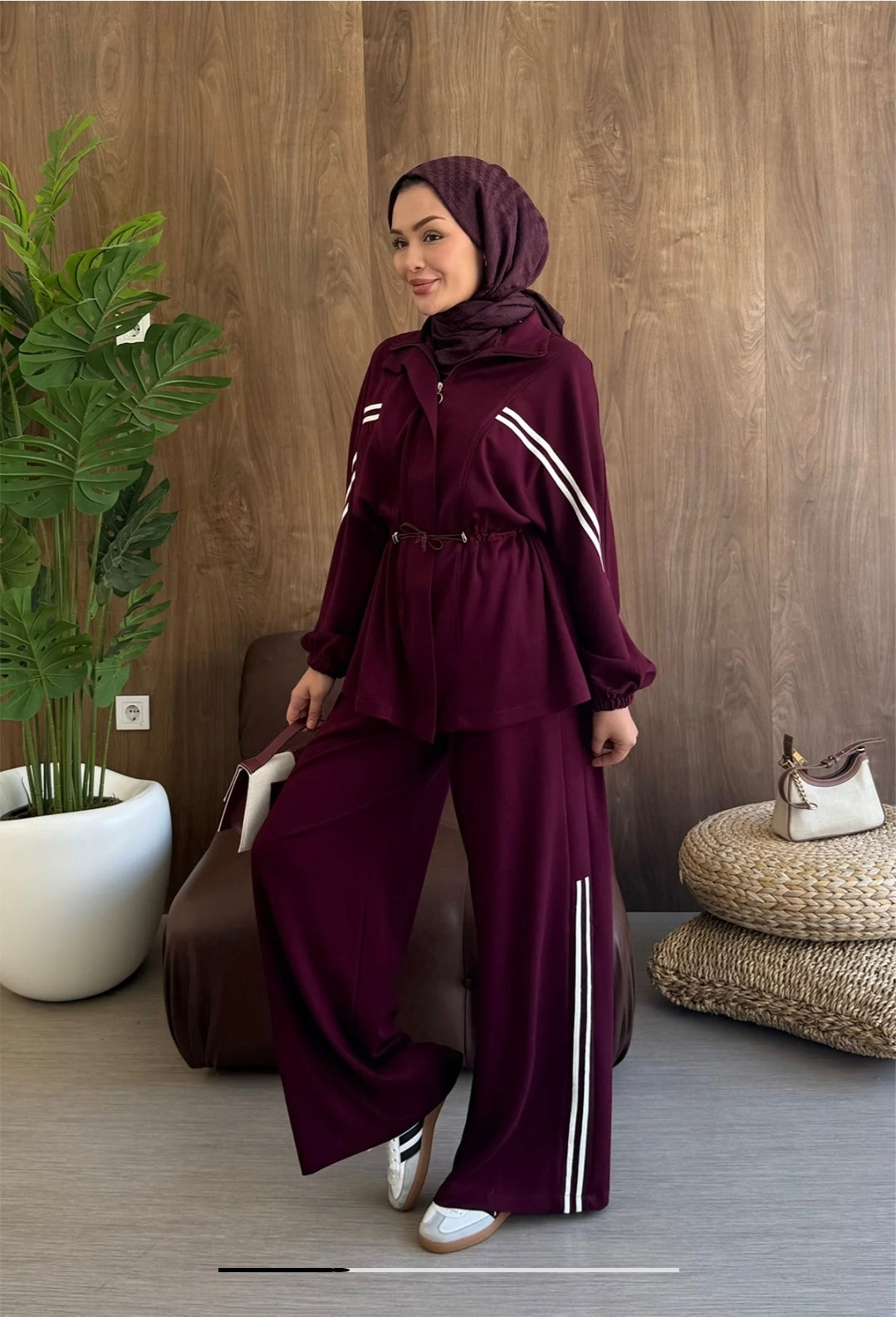 Modest set
