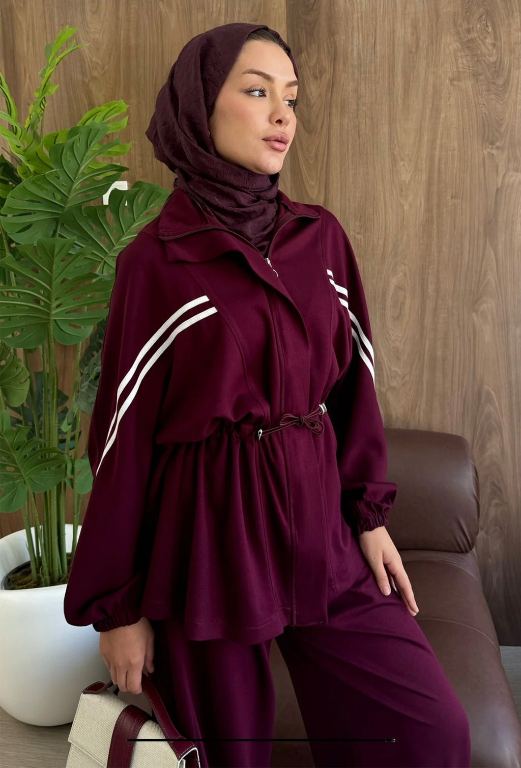 Modest set